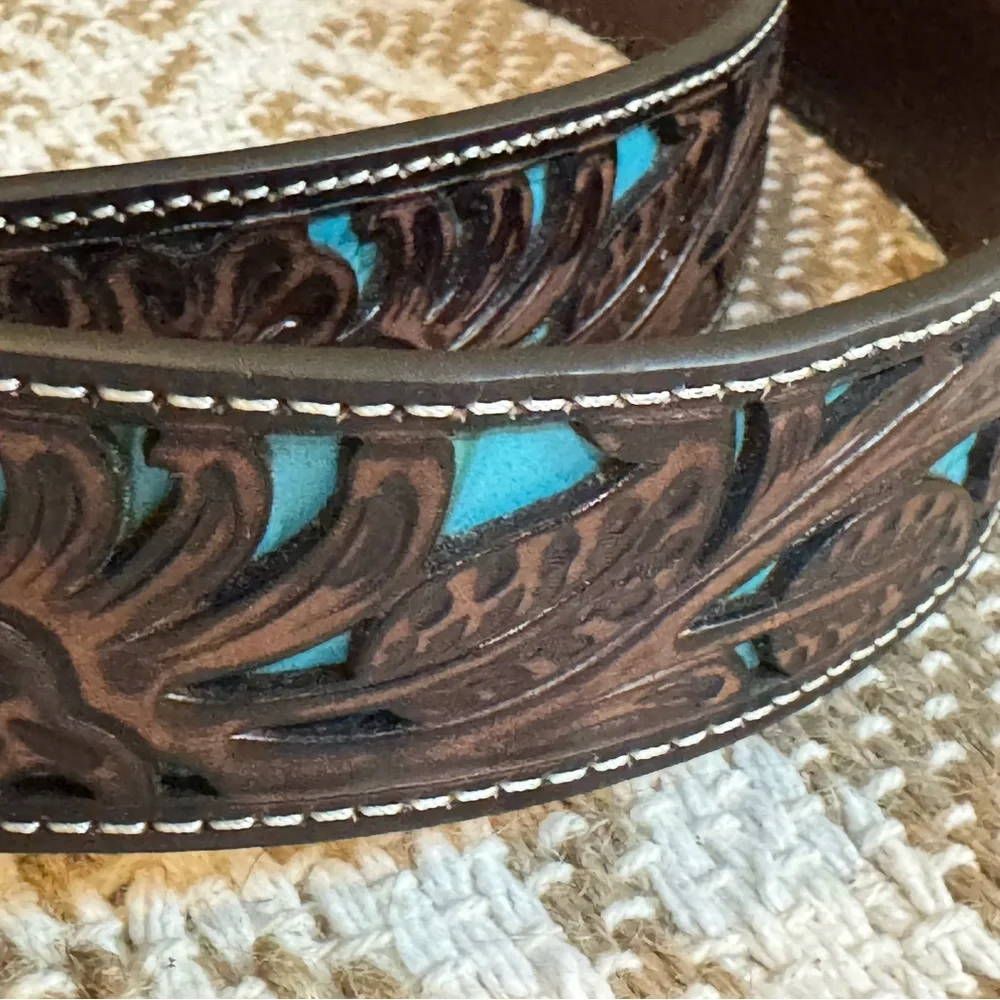 Ariat Brown Genuine Leather Belt with Silver Buckle and Swarovski Crystals - Picture 6 of 15